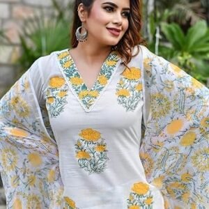 KLOSIA Women Viscose Straight Block Printed Kurta Pant With Dupatta